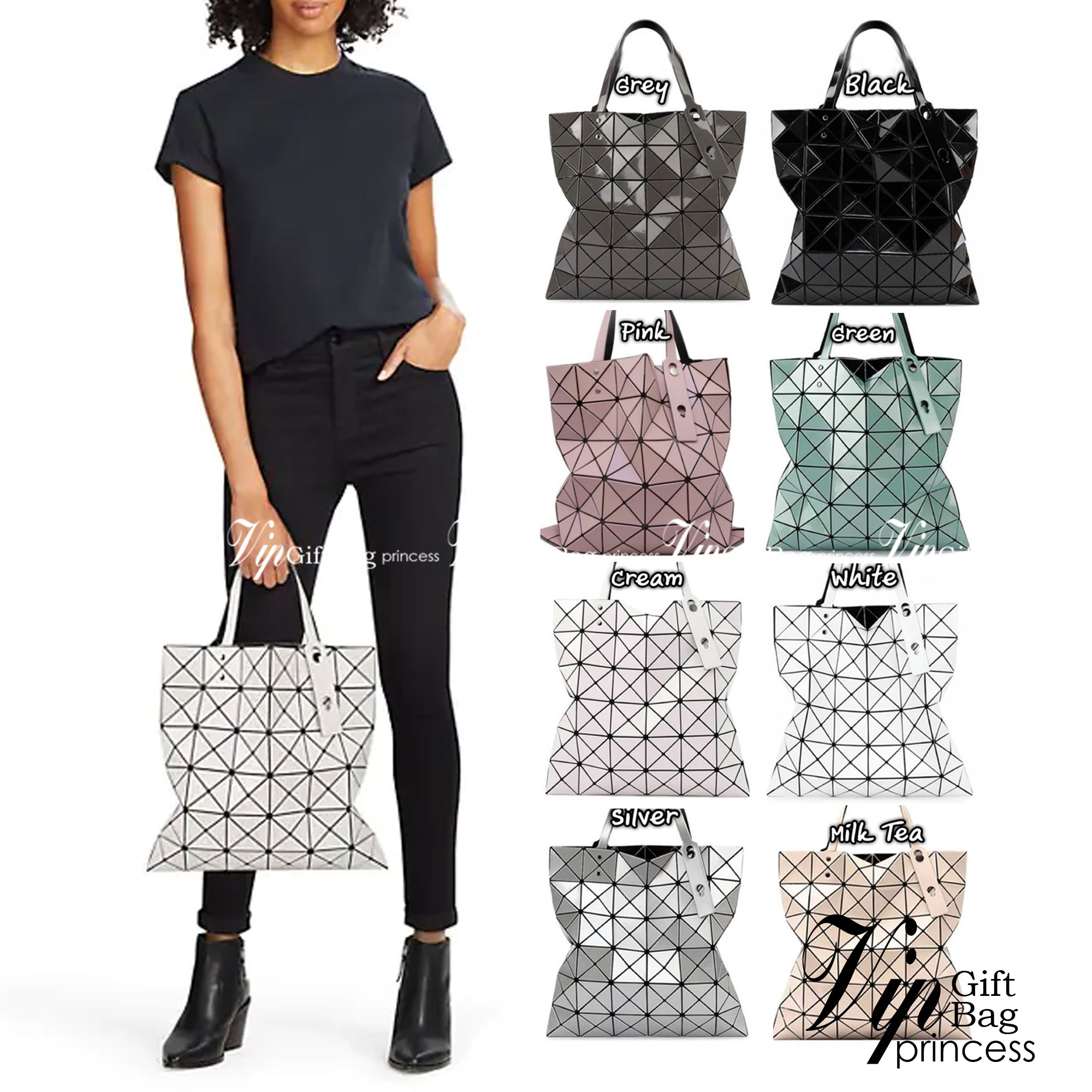 Baobao Issey Miyake 6x6 กระเป๋า Tote รุ่นนี้ถือว่าเป็นกระเป๋า Tote ไซส์กลางที่เหมาะกับการพกพาสิ่งของที่จำเป็นในทุก ๆ วัน มาพร้อมสายที่สามารถปรับได้ทั้งสองสาย และมีช่องใส่ของช่องเล็กด้านใน 1 ช่อง จุของได้เยอะแถมยังทนทาน ใช้เป็น Everyday Bag ได้เลยคะ พกพาสะ