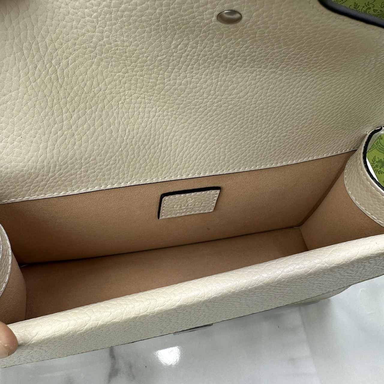 GUCCI DIONYSUS LEATHER SUPER MINI BAG กระเป๋าสะพายไดโอนิซูสหรูหราเป็นเอกลักษณ์ เกรดออริ สลับแท้ 1:1 ใช้งานต่างประเทศได้