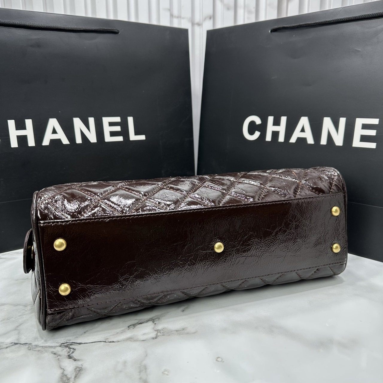 ORI หนังแท้ | Chanel Large Bowling Bag Crumpled Leather / Chanel Keepall Bag กระเป๋าถือ กระเป๋าสะพายรุ่นใหม่ล่าสุด ดีไซน์หนังยับเงา รูปแบบเรียบหรูหราใช้งานง่าย สวยงามตามแบบฉบับแบรนด์