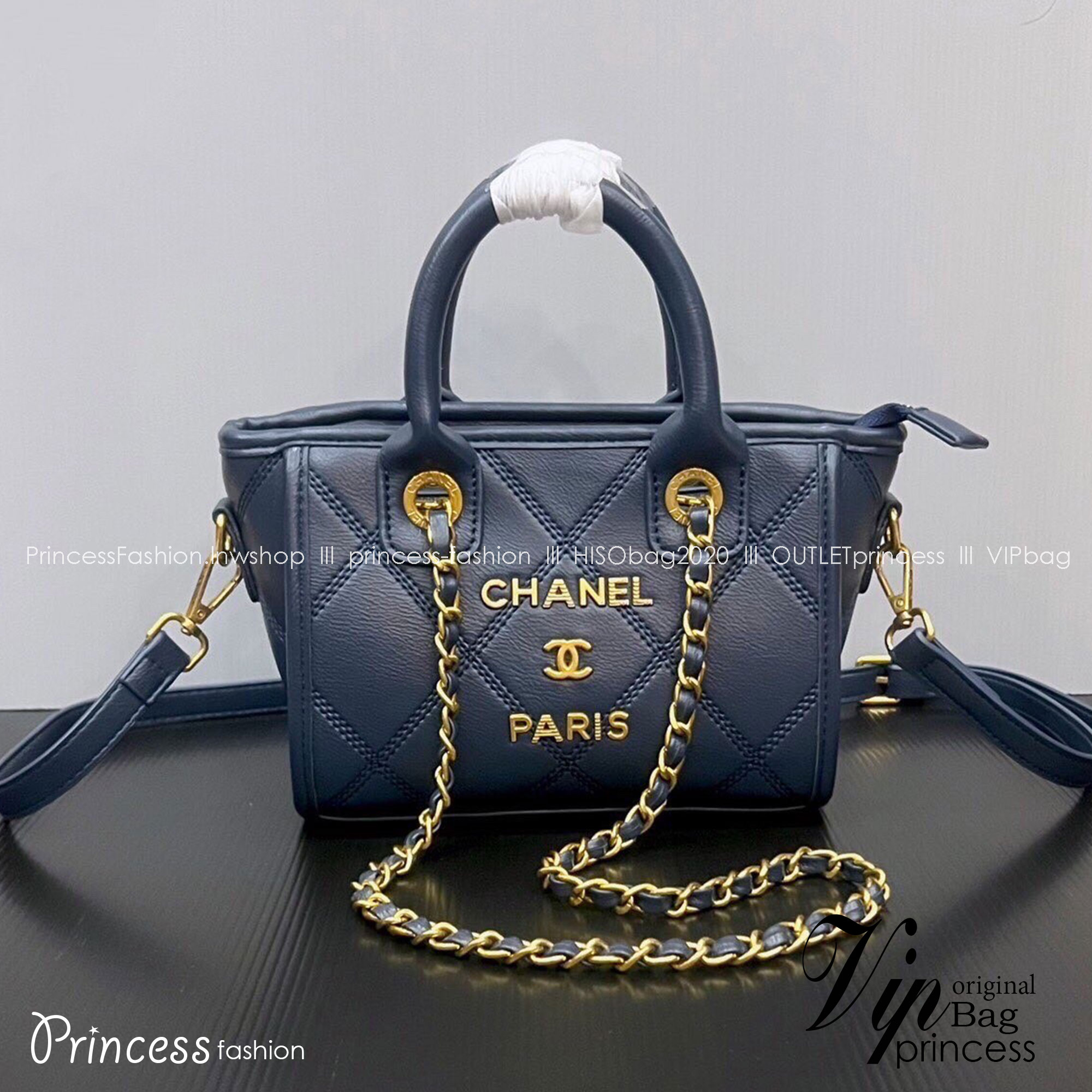 Chanel tote bag / Chanel Shopping Bag 8" กระเป๋าชาเนลทรงโท้ท หนังนิ่มซับในสีดำปั้มแบรนด์ทุกจุด สายโซ่ดึงปรับความยาวได้ สวยทั้งภายนอกภายในคุ้มค่าราคาจับต้องได้