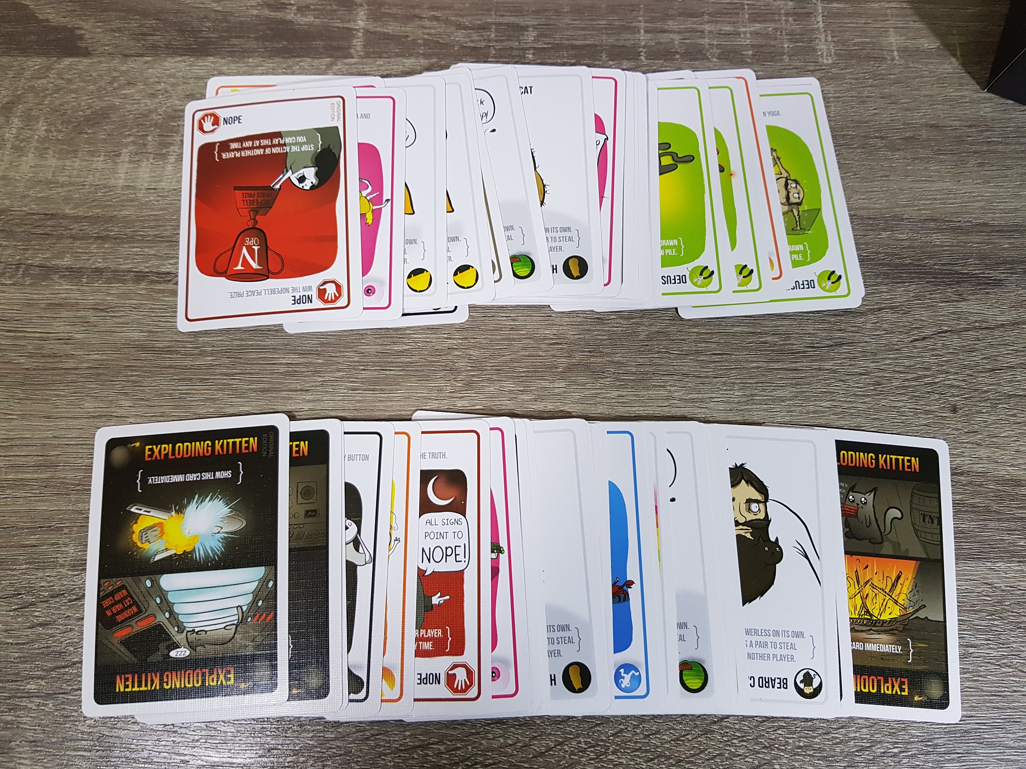 การ์ดเกมแมวระเบิดกล่องแดง (Exploding kittens original edition)