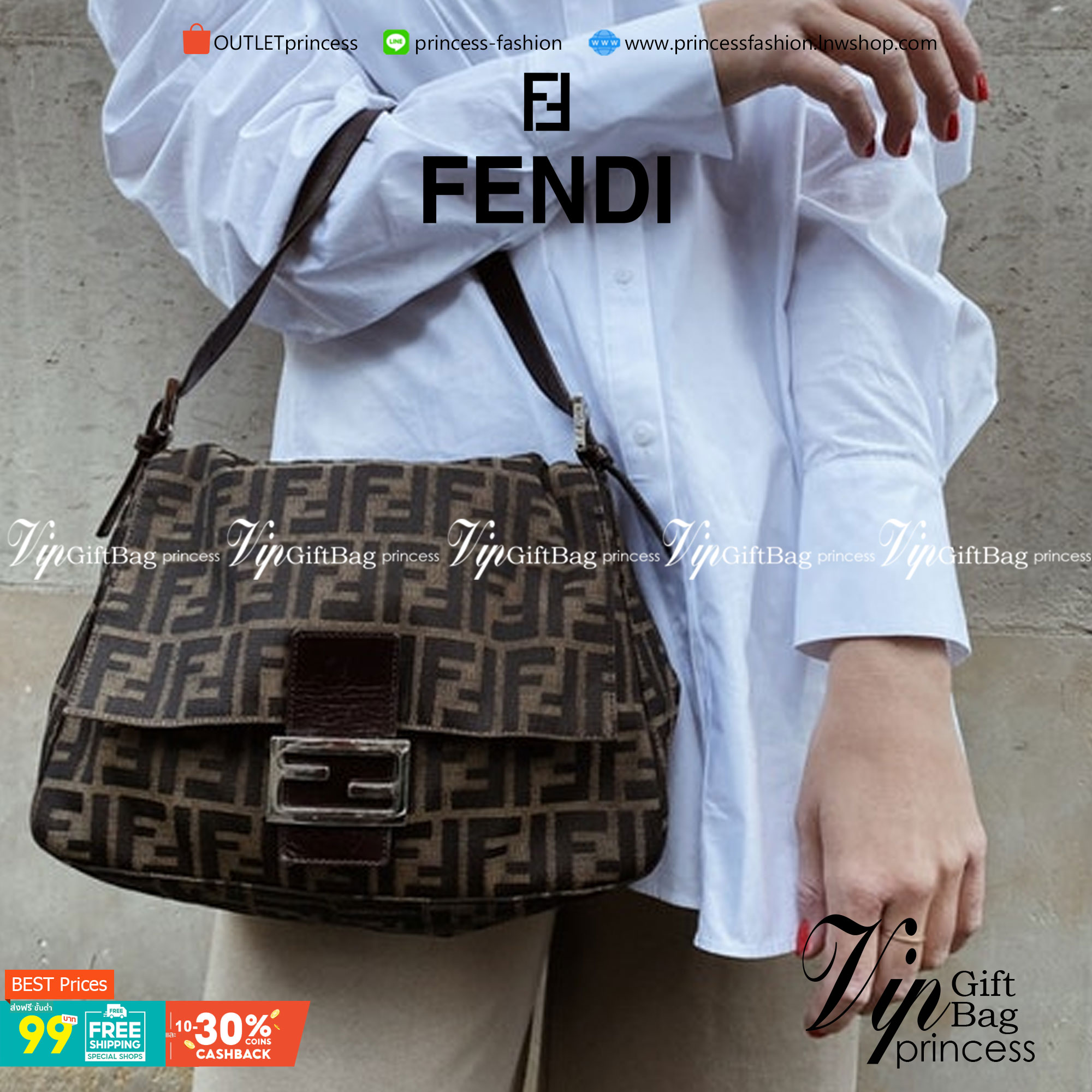 FENDI MAMMA BAGUETTE ZUCCA BROWN FABRIC BAG (GWP) พรีเมี่ยมกิ๊ฟ Limited Edition จาก FENDI วัสดุ CANVAS พิมพ์ลายแบรนด์ เปิดปิดด้วยฝาปิดกระดุมแม่เหล็ก ภายในมีช่องซิป ใส่ของแยกอีกช่อง สามารถใส่กระเป๋าสตางค์ยาว iphone เงิน ของจุกจิกได้ มาพร้อมสายสะพาย2แบบ ถอด