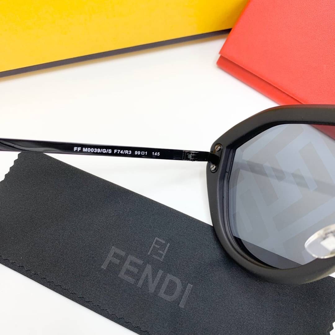 FENDI SUNGLASSES แว่นตาเฟนดิ เกรดออริจินอล 1:1 งานสวยสุด คุณภาพดี Hi-quality กันแดดเต็มประสิทธิภาพ UV400 ภาพถ่ายจากสินค้าจริง มาพร้อมกล่อง Full set box พร้อมส่งที่ไทย ใช้งานต่างประเทศได้