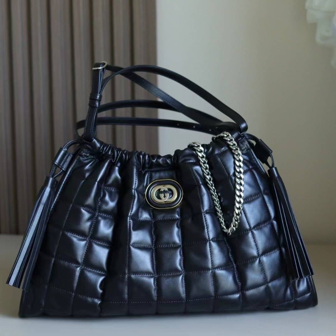 GUCCI MEDIUM QUILTED TOTE BAG / Gucci Hobo / Gucci Deco Medium Tote Bag พร้อมส่ง กระเป๋าสะพายใบใหญ่ หนังแท้ หนังสวย Interlocking G **สินค้าเกรดท็อปออริจินอลสลับแท้ 1:1 เกรดดีสุด ใช้งานต่างประเทศได้