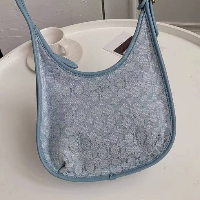 Coach ERGO SHOULDER BAG Glovetanned leather One credit card slot