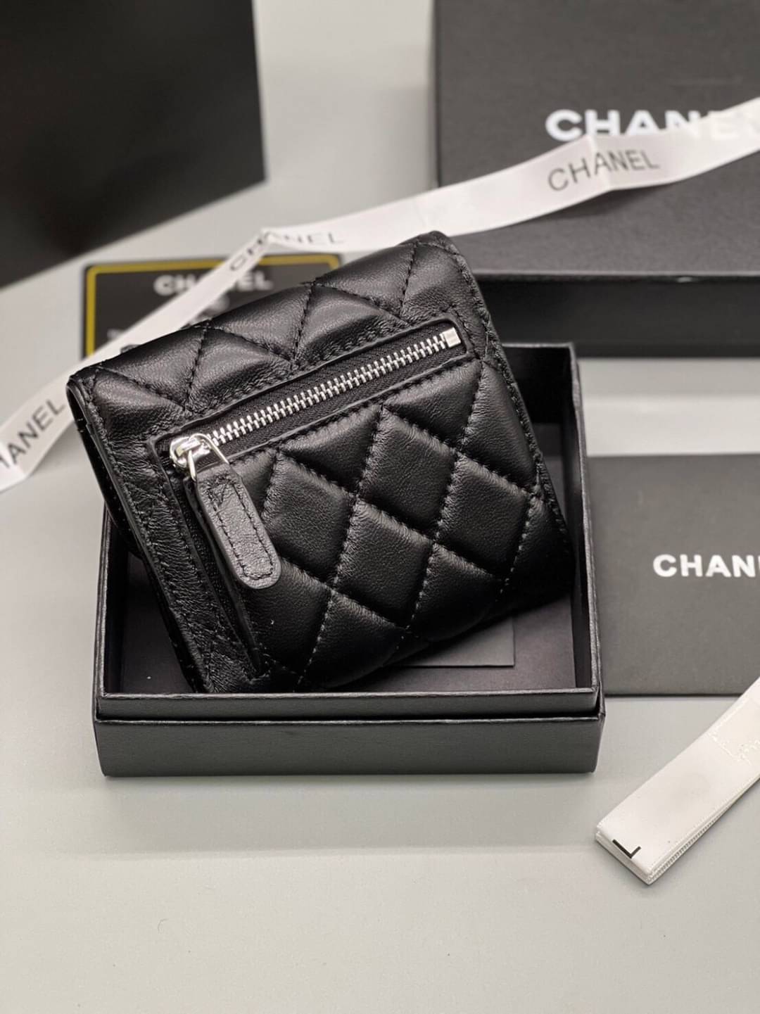 CHANEL Wallet Tri-fold Caviar / Chanel Short Wallet หนังเรียบ กระเป๋าสตางค์ชาแนลใบสั้น เกรดออริจินอล ภาพถ่ายจากงานขายจริง ใช้งานต่างประเทศได้