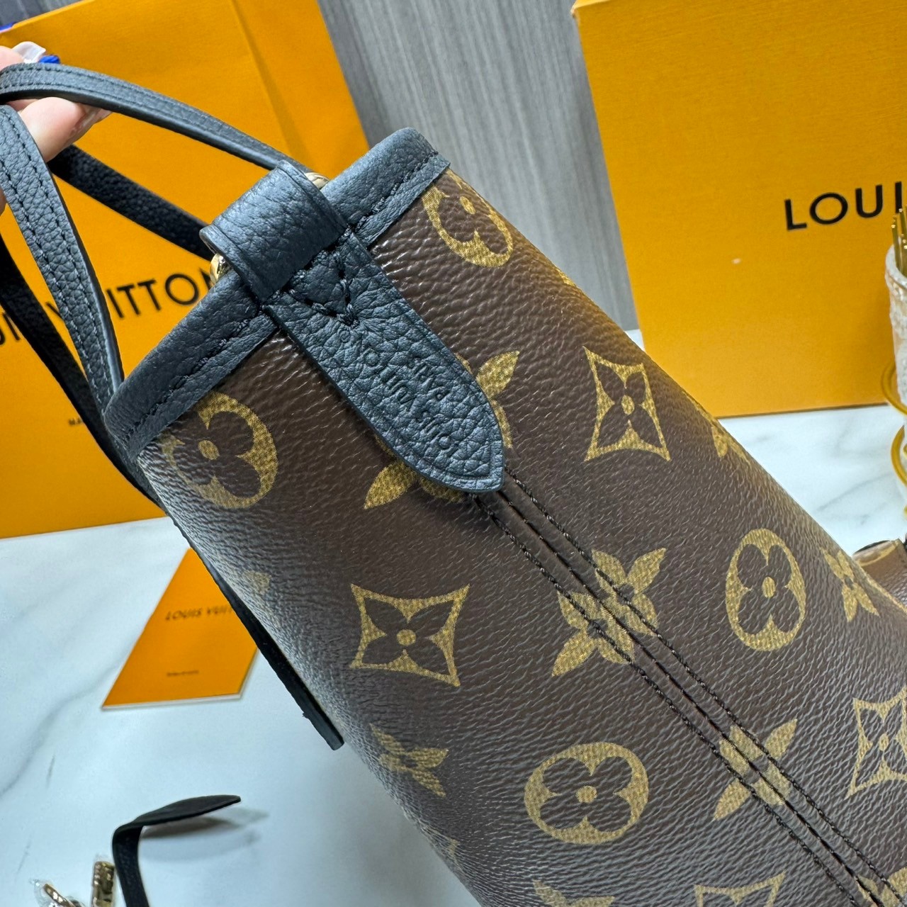 เกรดเทพ Top ORI | LV Neverfull Bandoulière Inside Out BB Bag กระเป๋าทรงโท้ทไซส์เล็ก พร้อมใบลูก กลับใช้งานได้ 2 ด้าน เกรดดีสุด หนังแท้ แคนวาสแท้