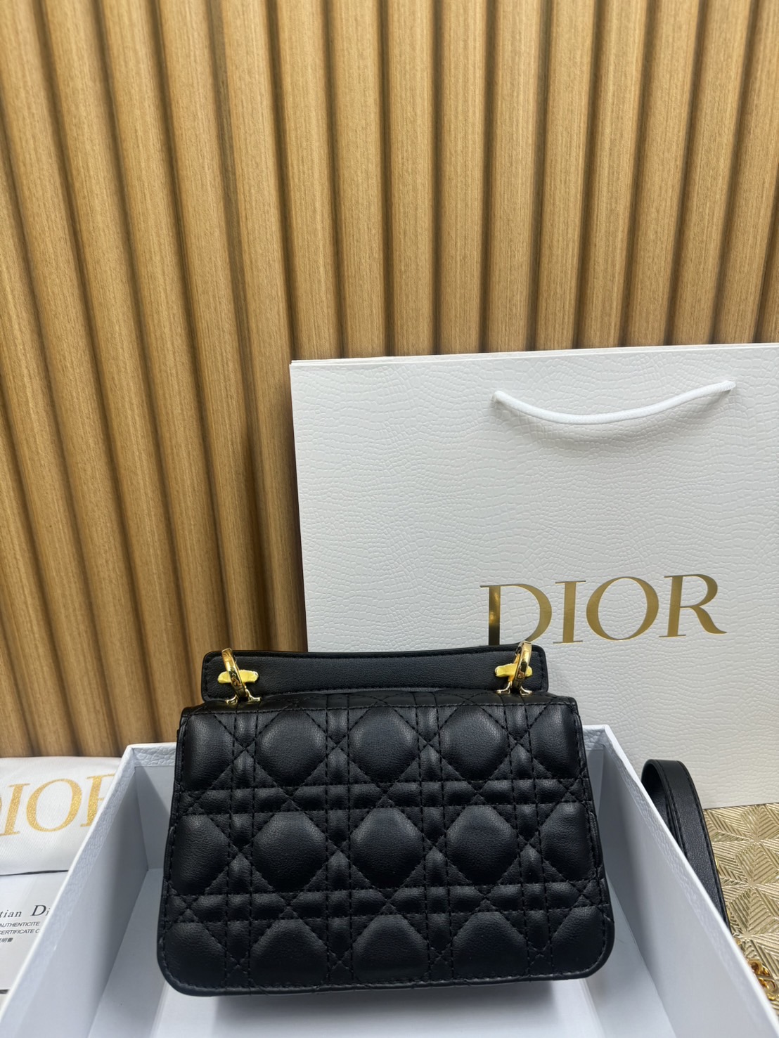 พร้อมส่ง 6 สี Mini Dior Jolie Top Handle Bag 20cm กระเป๋าสะพาย เกรดออริ สลับแท้ 1:1 ใช้ต่างประเทศได้
