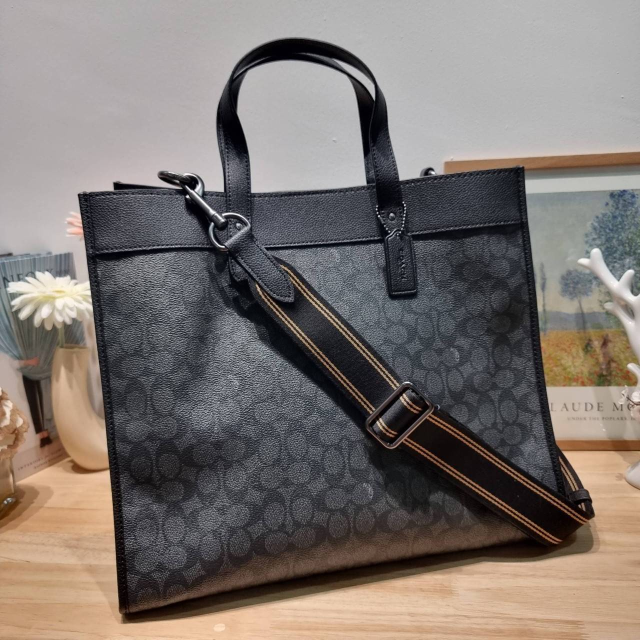 COACH FIELD TOTE IN SIGNATURE CANVAS C7674 กระเป๋าทรงโท้ท ไซส์ใหญ่ภายในโล่งกว้าง เกรดท็อปออริ เกรดดีสุด สลับแท้ 1:1