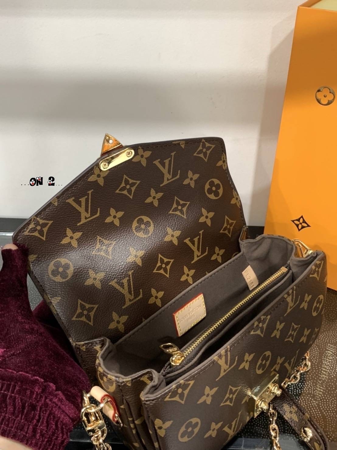 LV Pochette Metis East West Bag กระเป๋าถือ/สะพายทรงสวย คลาสสิค ดีไซน์เรียบง่าย แต่แฝงความหรู งานสวยเป๊ะ มาพร้อมสายโซ่สีทอง