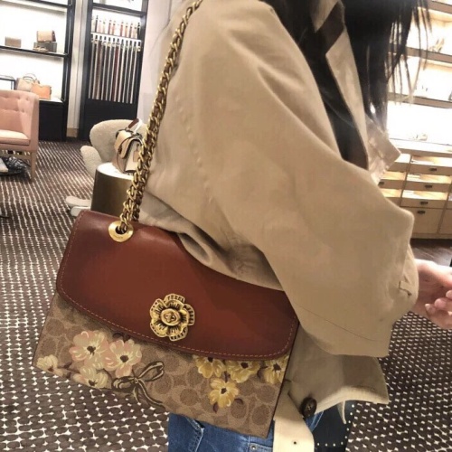 COACH 54649 PARKER IN SIGNATURE CANVAS WITH PRAIRIE FLORAL PRINT กลับมาอีกครั้ง!! กับไอเท็มสุดฮ็อต ที่สาวๆตามหากันนักหนา จัดมาแบบจุใจไปเลย ความสวยแซ่บไม่ต้องพูดเยอะ วัสดุหนังแคนวาสสลับหนังเรียบสวยคม พร้อมดีไซน์ลายดอกไม้โดดเด่น เปิด-ปิดง่ายด้วยตัวบิดล็อค ภ