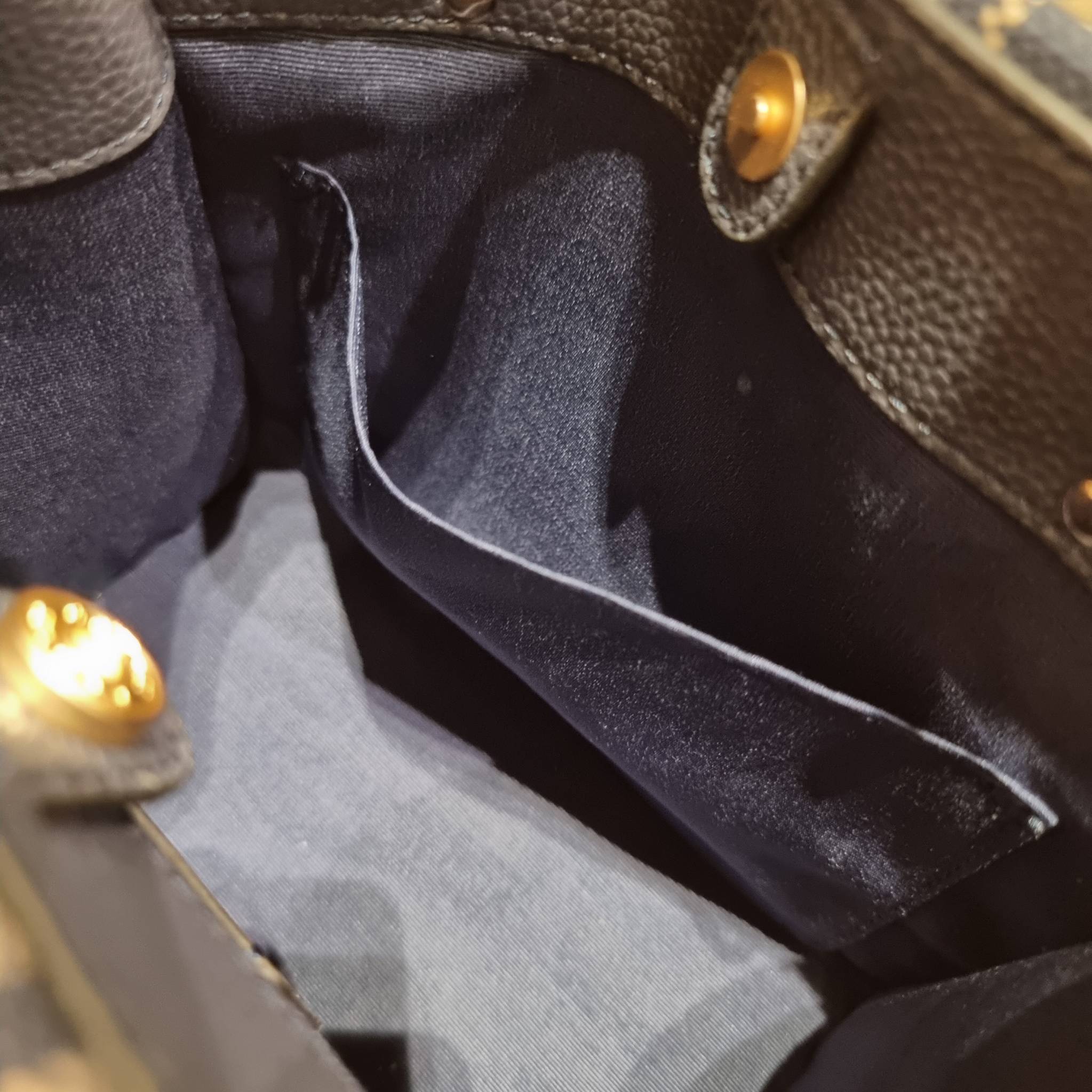 COACH C8198 DEMPSEY TOTE 22 WITH GARDEN PLAID PRINT AND COACH PATCH คอลใหม่สุดคิ้วท์ หวานๆใสๆ น่ารักชะมัด!! ดีไซน์ลายสก็อต เหมาะกับฟีลลิ่งปิคนิคเป็นที่สุด กระเป๋าทรงโท้ท ไซส์กำลังสวย ฟังก์ชั่นการใช้งานก็สะดวกที่สุด มีทั้งสายคล้องในตัว และสายครอสบอดี้ วัสด