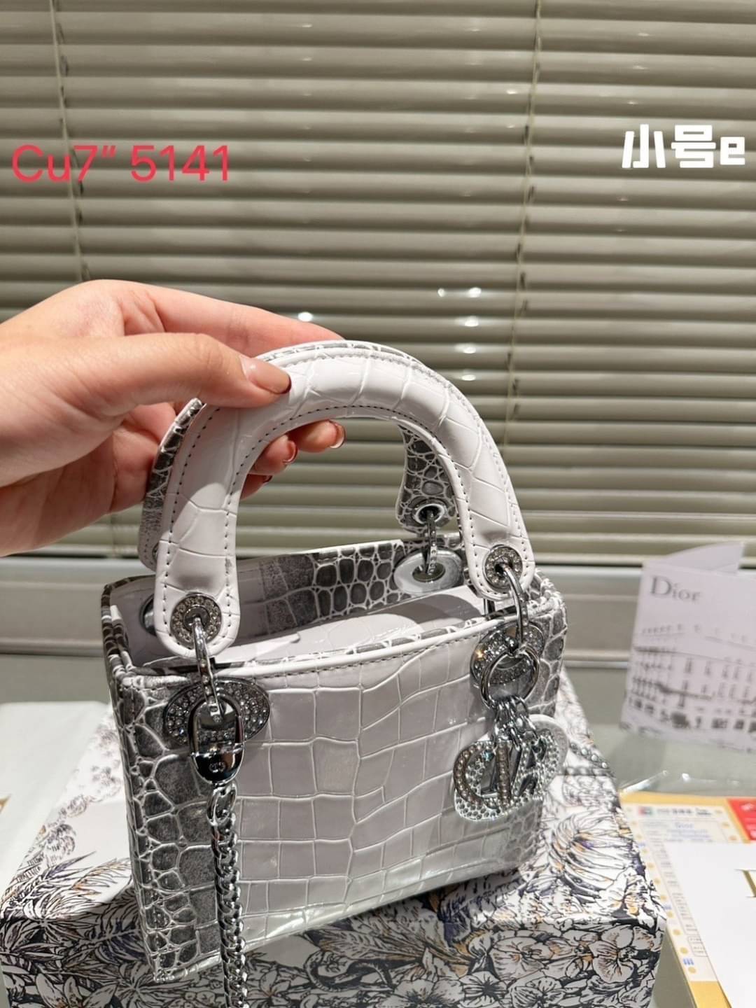 DIOR Lady Himalayan Crocodile Bag กระเป๋าเลดี้ดิออร์รุ่นลิมิเต็ด หนังลายจระเข้สวยหรูดูแพงที่สุด ควรมีที่สุดเลยค่าสาวๆ งานจริงสวยกริบใบมินิน่ารัก ปังสุด ราคาสุดคุ้มค่า