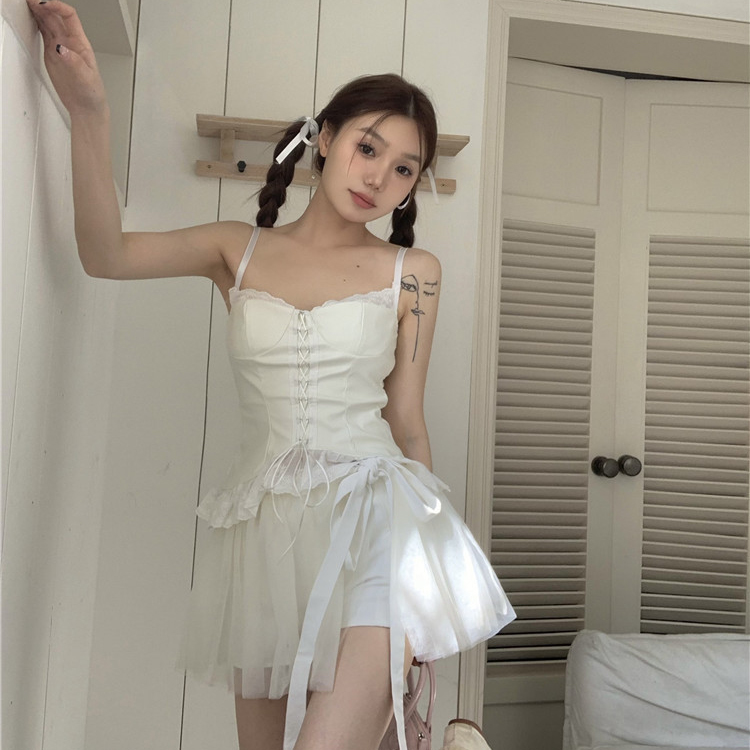 พร้อมส่ง 🧸 Cherry Jam blouse เสื้อสายเดี่ยว กระโปรงระบายน่ารักมาก (IN38662)