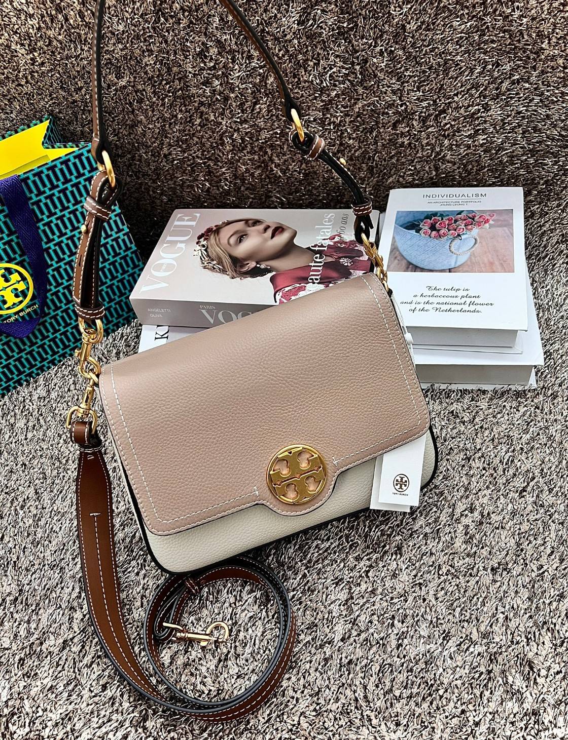 พร้อมส่ง 2 สี TORY BURCH FELIX CONVERTIBLE SHOULDER BAG กระเป๋าสะพาย เกรดท็อปออริ เกรดดีสุด สลับแท้ 1:1 ใช้ต่างประเทศได้