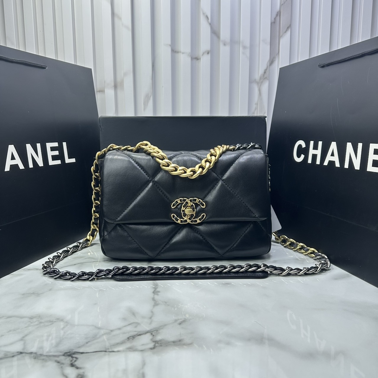 ORI หนังแท้ | CHANEL 19 Flap Bag 25cm กระเป๋าสะพายรุ่นยอดนิยม หนังนิ่มนุ่มลื่น หรูหราระดับตำนาน สวยงามเหนือกาลเวลา