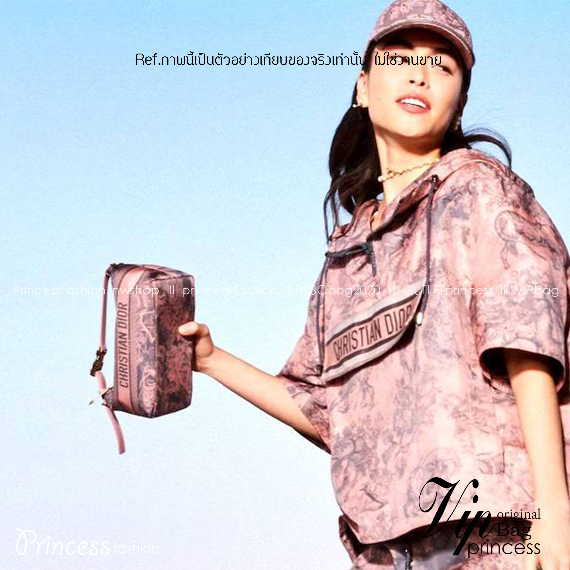 Dior travel nomad pouch / DIOR POUCH BAG พร้อมส่ง กระเป๋าทรงพอช ขนาดกำลังดี ดีไซน์ให้เป็นได้ทั้งกระเป๋าพกพาเอนกประสงค์ เวลาไปท่องเที่ยว หรือจะใช้เป็นกระเป๋าหลักพกของสำคัญก็ได้