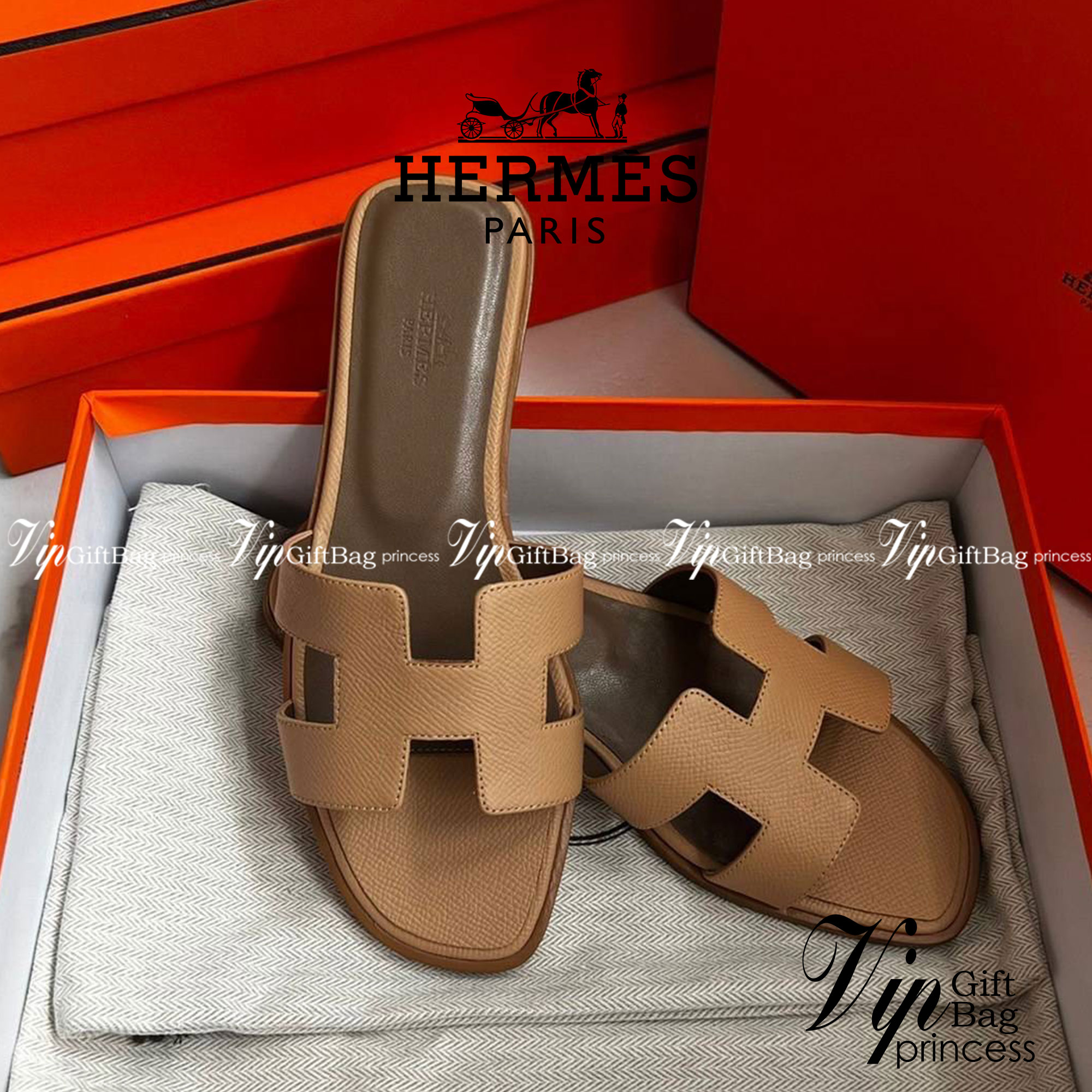 หนังแท้ Hermes sandal Epsom leather รองเท้าแตะงานสั่งตัตใช้สลับแท้ เกรดออริจินอล 1:1 เกรดเหมือนสุด มี series code ทุกคู่ พื้นรองเท้าทำจากไม้รองด้วยหนังแท้ 100% งานตัดเย็บปราณีตละเอียด ใส่สบาย ไม่ลื่น ใช้ทนนาน เกรดนี้คุ้มมาก ไม่ผิดหวังค่ะ ภาพสินค้าถ่ายจากง