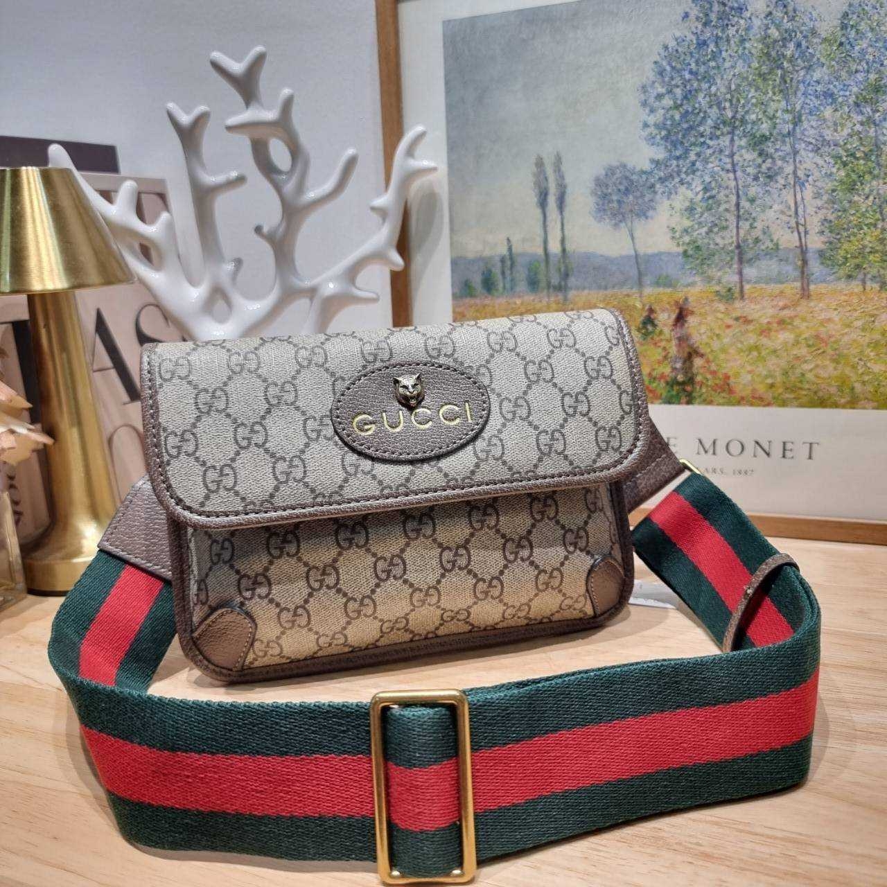 GG NEO VINTAGE GG SUPREME BELT BAG ฮอตฉ่ำๆ กับกระเป๋าคาดอกรุ่นคลาสสิค ดีไซน์เท่ หรู สไตล์สปอร์ต ขนาดกำลังดี พกพาง่าย คาดไปไหนก็ได้สบายๆ ปรับคาดได้หลากหลาย