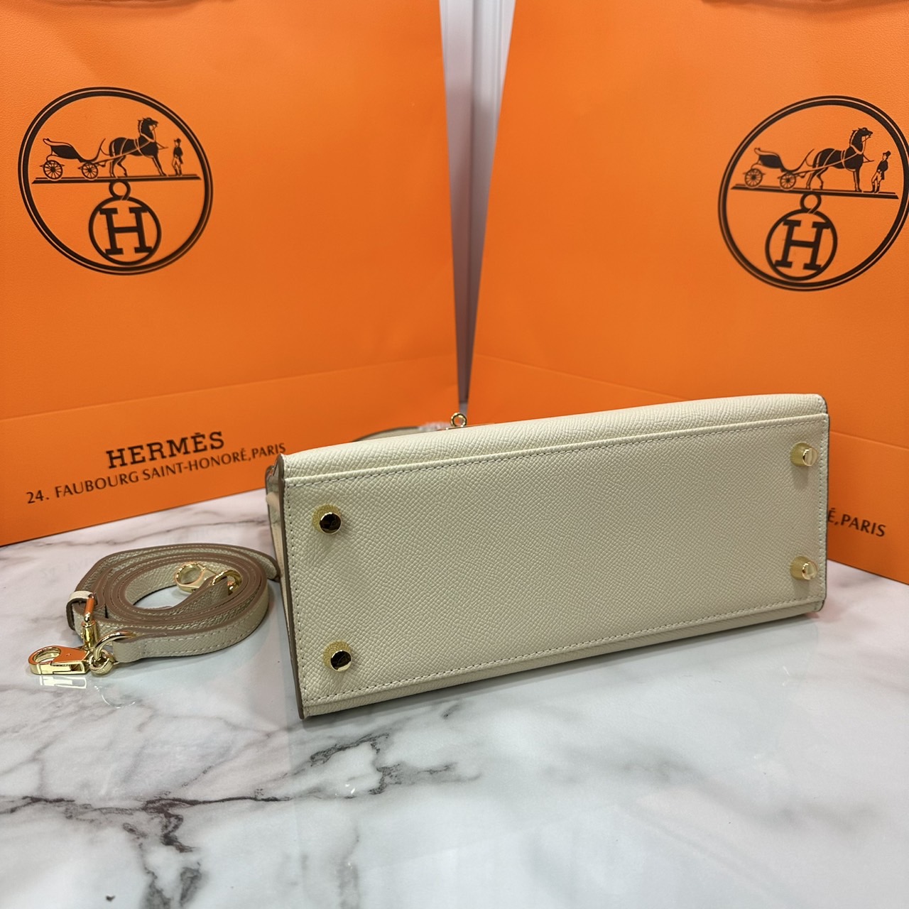 ORI หนังแท้ | Hermes Kelly 25cm / 28cm กระเป๋าสะพายที่สุดแห่งหรูหราลัคชู นิยามของความสง่างามเหนือกาลเวลา แบรนด์เนมในฝัน งดงามดั่งเจ้าหญิง