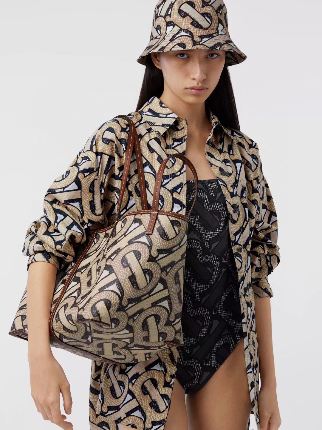 BURBERRY TOTE VINTAGE BAG VIP GIFT WITH PURCHASE (GWP) พรีเมี่ยมกิ๊ฟ Limited Edition