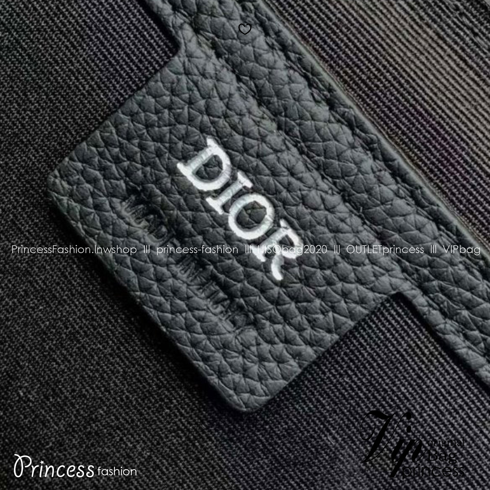 Large DIOR Saddle Messenger Bag with Flap 30cm กระเป๋าทรงแมสเซ็นเจอร์รุ่นยอดนิยม ท่านชายควรมีมากค่า ใบใหญ่จุของได้เยอะ สวยหรูดูดีมีระดับ ต้องยกให้รุ่นนี้เลยค่ะ 🤍 เกรดท็อปออริ เกรดดีสุด