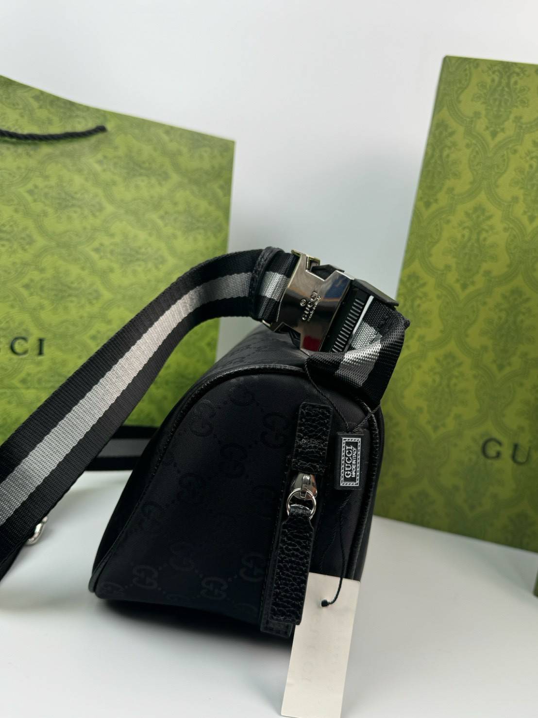 ORI หนังแท้ | GUCCI Nylon Belt bag Black กระเป๋าคาดอก คาดเอว ดีไซน์วินเทจ โทนสีดำสุดคลาสสิก