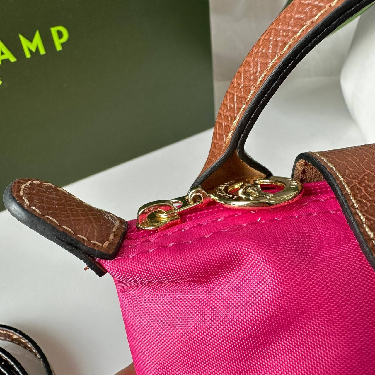 LONGCHAMP LE PLIAGE ORIGINAL Pouch with handle กระเป๋าใบเล็กขนาดกระทัดเหมาะกับใส่ของจำเป็นจุกจิก กันน้ำได้ พร้อมส่ง