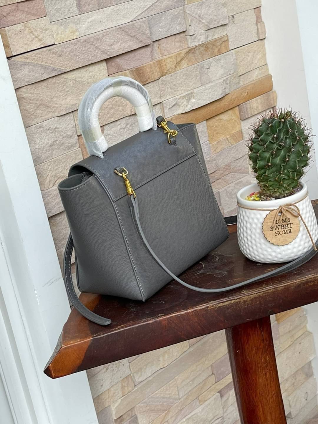 CELINE NANO BELT BAG / Celine Belt Bag กระเป๋าถือที่มีสไตล์มินิมอล และดูเรียบง่าย แต่หรูหรา