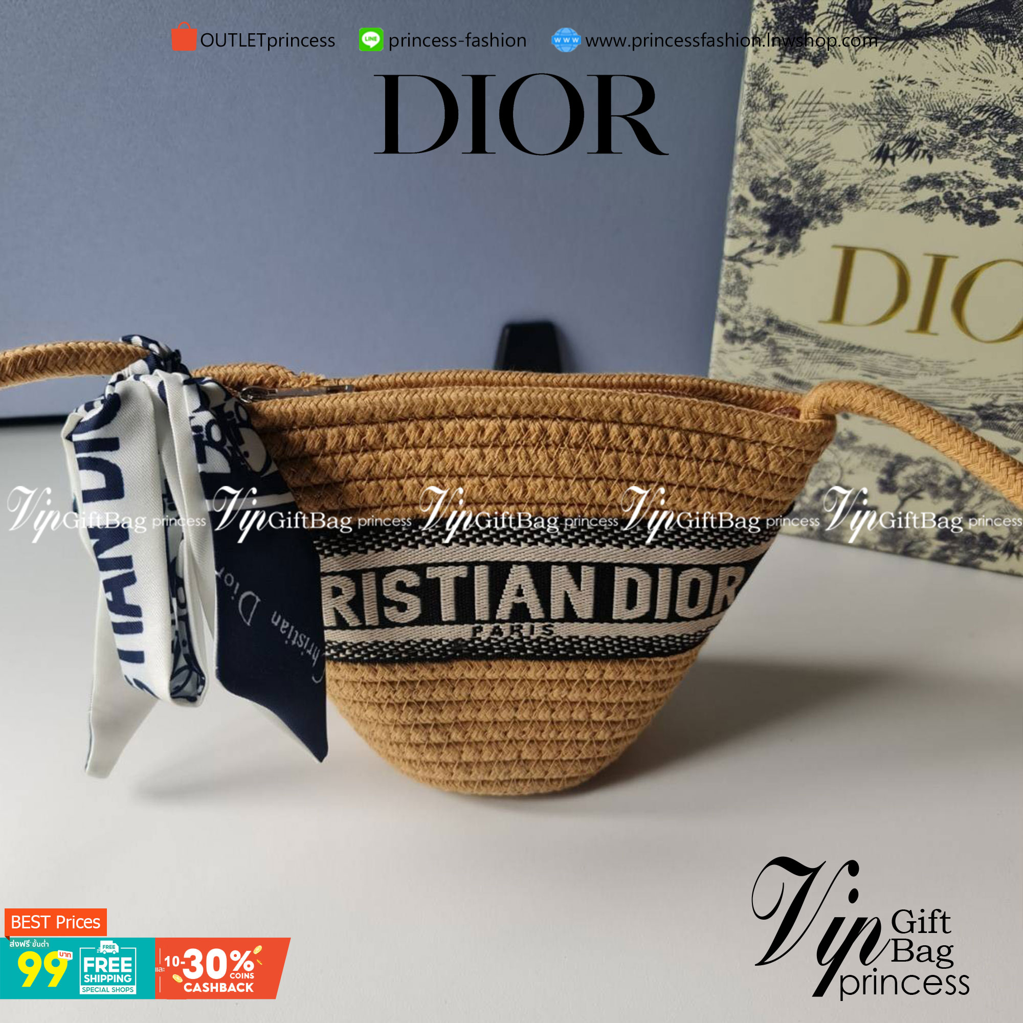 VIP 】Christian Dior Wicker Basket Bag 15cm Spring/Summer Collection น่ารักมากกก เข้ากับทุกลุคในวันสบายๆ แถมผ้าผูกเข้าเซ็ท เปลี่ยนมาผูกผม ก็เก๋น้าา จะถือไปคาเฟ่ ไปทะเลก็ได้หมดเลยค่าา มาพร้อมกล่องแบรนด์ใช้เป็นของขวัญแทนใจได้เลยค่าา