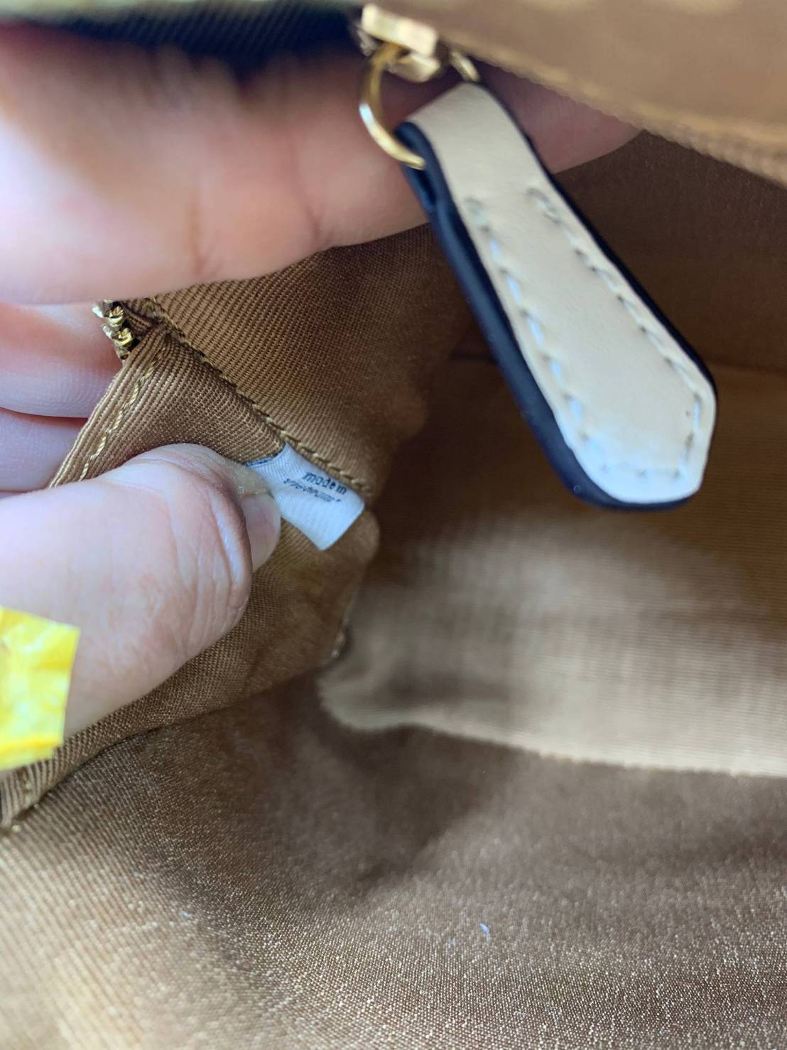 Coach KATY SATCHEL IN SIGNATURE CANVAS (COACH 2558)