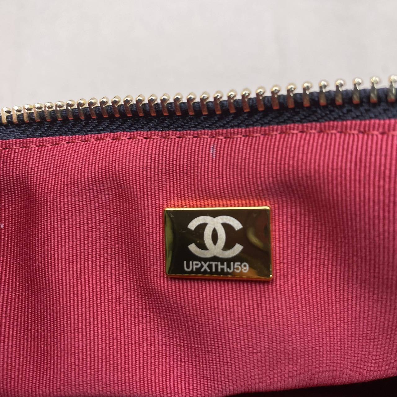 Chanel Maxi Hobo Bag 23B 36cm ออริสลับแท้ ใช้งานต่างประเทศได้ งานเกรดหนังสวย อะไหล่ทองสวยหรู กระเป๋าสะพายทรงโฮโบใบใหญ่ จุของได้เยอะ มี 2 ขนาดกำลังสวย ดีไซน์ใหม่ 2023 ตัวแม่ตัวมัม ห้ามพลาดเลยค่า