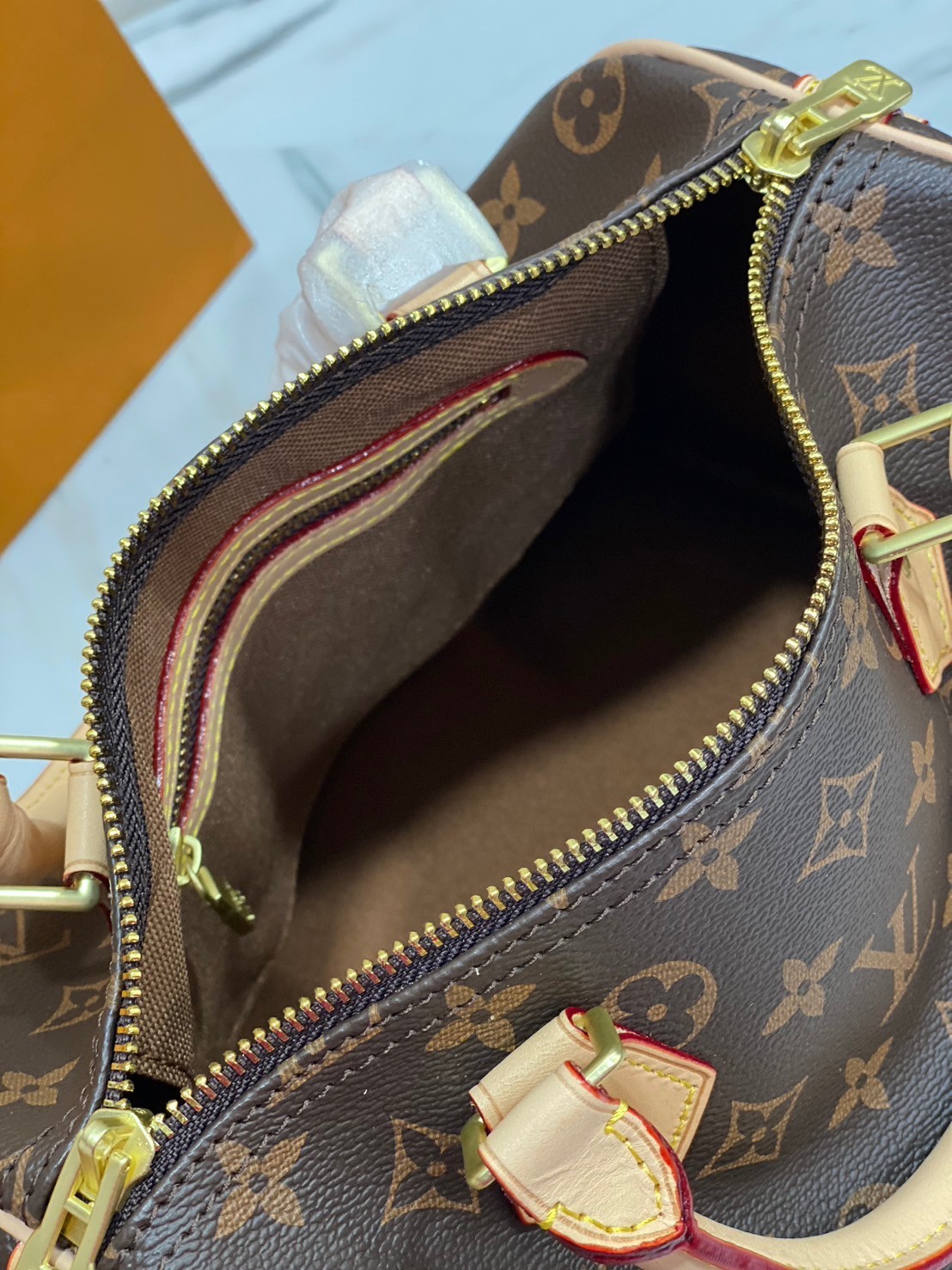 LV Speedy 25 DAMIER / MONOGRAM กระเป๋าทรงหมอน รุ่นท็อปฮิต เกรดออริ ใช้ต่างประเทศได้ ด้วยรูปทรงสวยตลอดกาล ใช้ได้กับทุกลุค ทุกโอกาส ภายในโล่งกว้างมาก ใส่ของสำคัญได้ครบแน่นอนจ้า