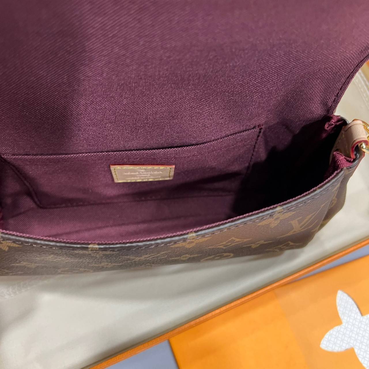 Ori Louis Vuitton favorite / LV Favorite Monogram Damier Ebene MM เกรดออริจินอล ใช้แทนใบจริงได้ ภาพถ่ายจากงานขายจริง ใช้งานต่างประเทศได้ค่ะ