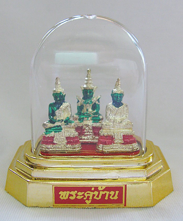 สินค้าหมดค่ะ พระแก้วมรกต3ฤดู(พระคู่บ้านคู่เมือง)(ตั้งบูชาหน้ารถ)ครอบแก้ว แบบ2ค่ะ