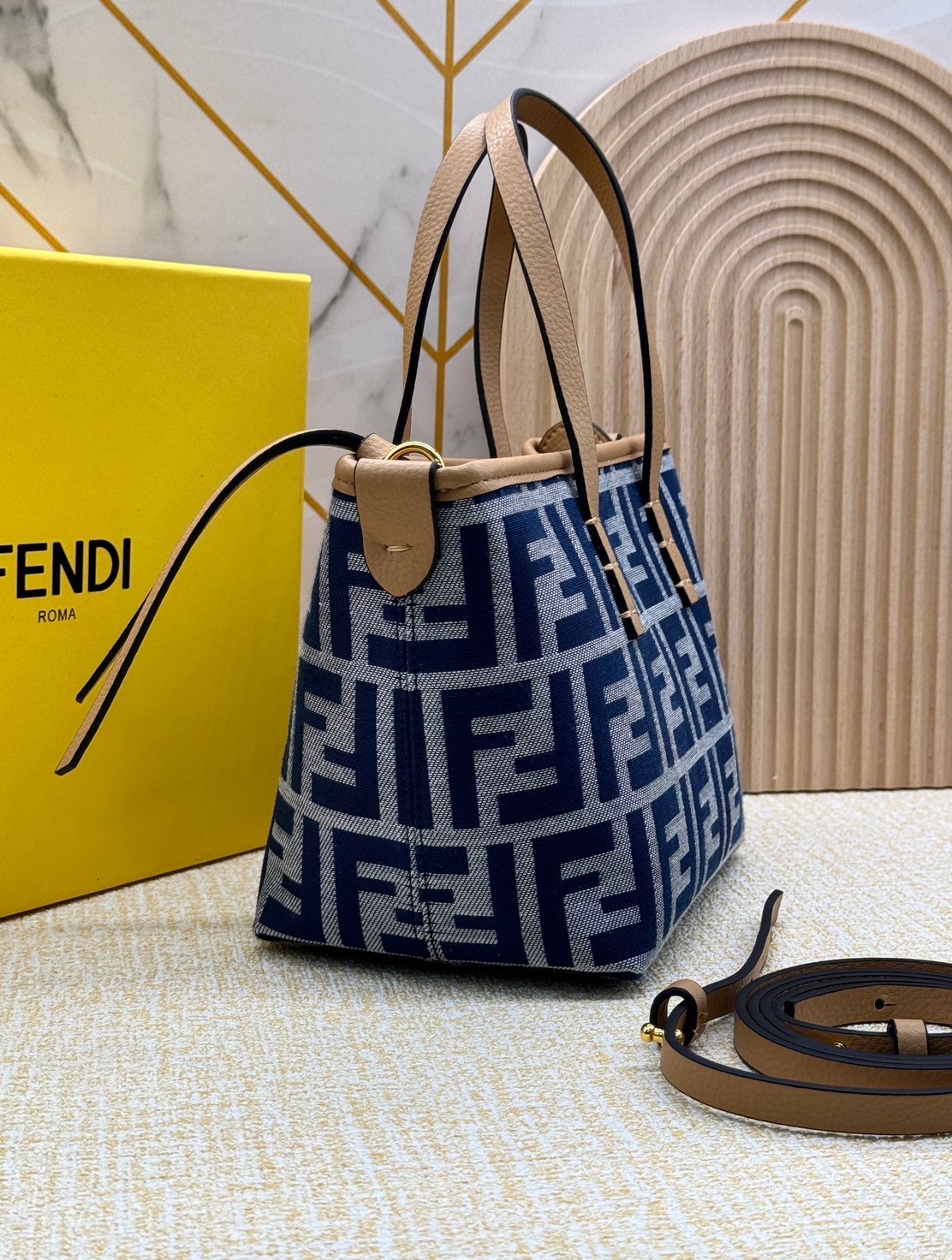 Fendi Roll Mini FF jacquard mini bag / YSL TOTE BAG MINI กระเป๋าสะพายทรงโท้ทไซส์มินิ เกรดออริ 1:1 ใช้งานต่างประเทศได้
