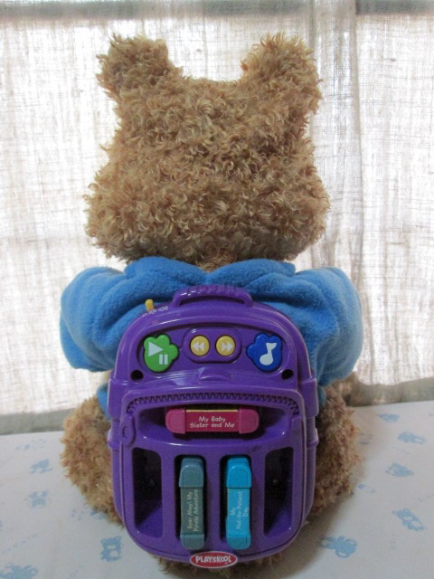 Hasbro Playskool T.J. Bearytales Animated Plush Bear ตุ๊กตาพูดได้ เล่านิทาน มีเสียง สอนภาษามือสอง