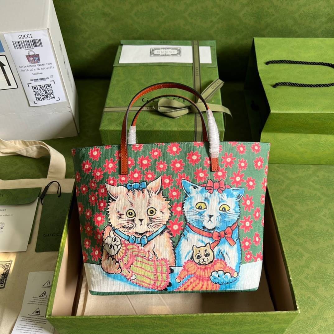 GUCCI Children's kitten print tote bag / Gucci kid tote ลายน้องแมว เกรดเทพออริจินอล วัสดุ Supreme canvas trim ภาพสินค้าถ่ายจากงานขายจริงใช้งานต่างประเทศได้