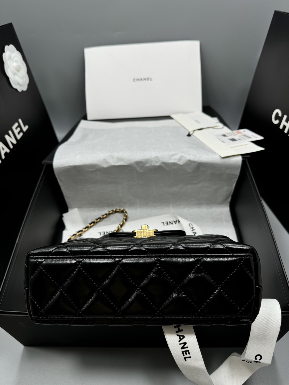CHANEL KELLY MINI BLACK กระเป๋าสะพายมือจับในตัวไซส์มินิ หนังแท้ เกรดออริ ท็อป สลับแท้ 1:1 ผ่านทุก ตม ใช้งานต่างประเทศได้