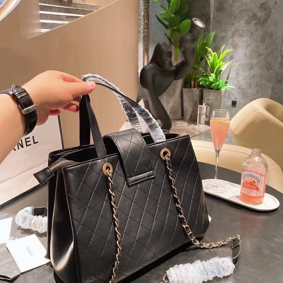 Chanel vip bag / Chanel tote bag 14" ภาพถ่ายจากงานขายจริง พร้อมส่ง