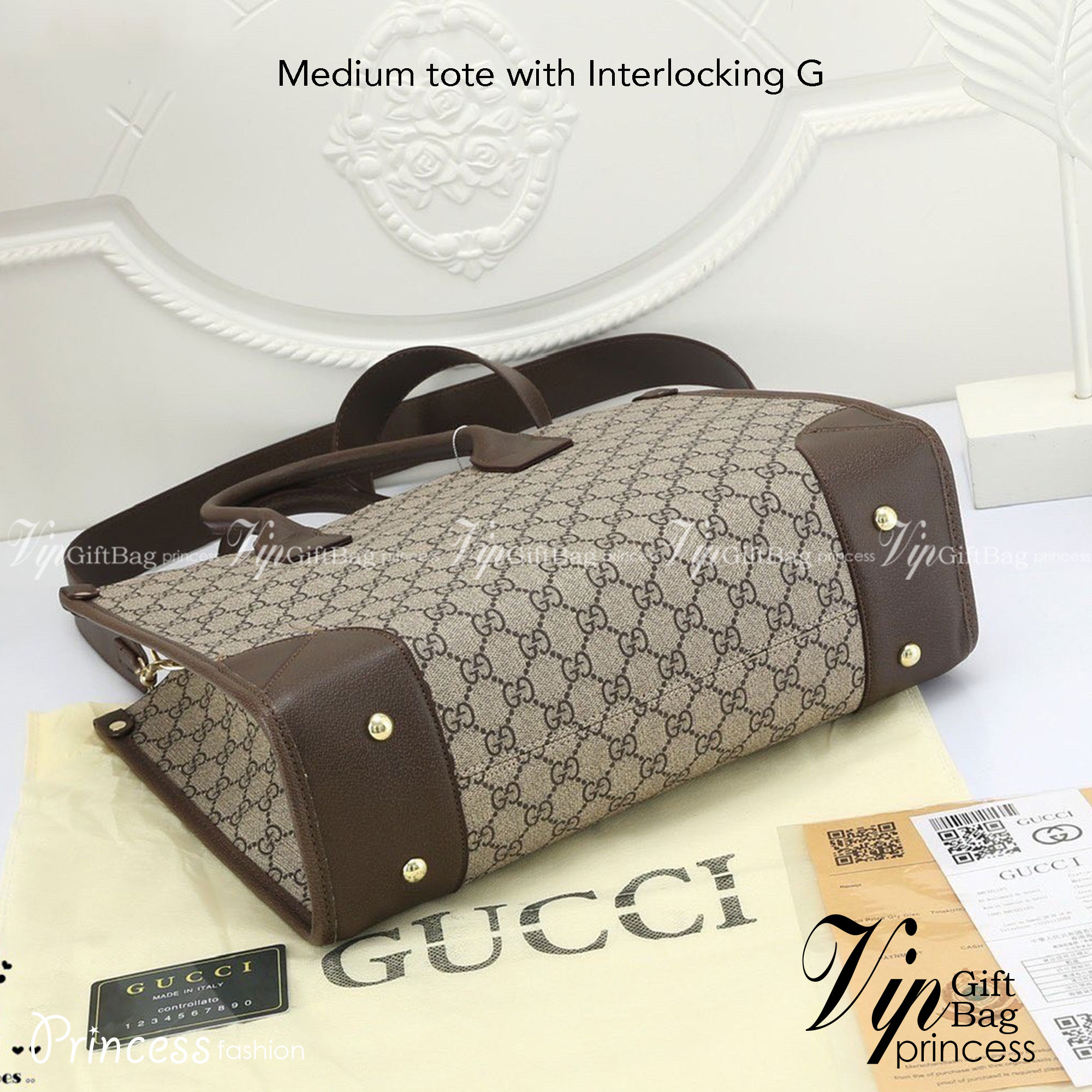 GUCCI Medium tote with Interlocking G กระเป๋าใบใหญ่ทรงโท้ท เซท 2 ใบ มาพร้อมใบเล็กแยกใช้ได้ คุ้มค่ามากกระเป๋าทรงเหลี่ยมใบใหญ่ใส่เอกสารได้ไม่ต้องพับมีช่องซิปเล็กด้านใน มาพร้อมสายยาวสะพายไหล่ได้