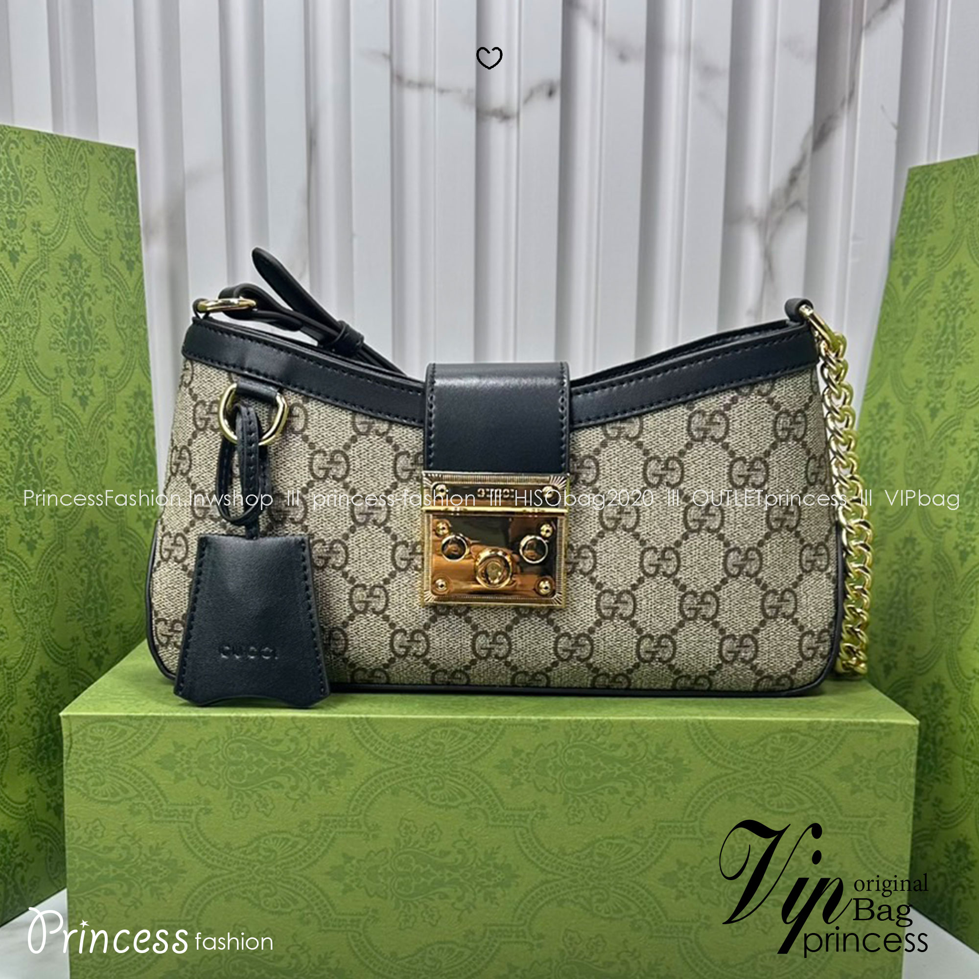ORI หนังแท้ | GUCCI Padlock Small Shoulder Bag กระเป๋าสะพายทรงสวยวินเทจดีไซน์ไม่ซ้ำใคร หรูล้ำผู้ดี หนังแคนวาสพิมพ์ลายคมชัด ปากกระเป๋ามีแถบหนังคาดและอะไหล่กดล็อค