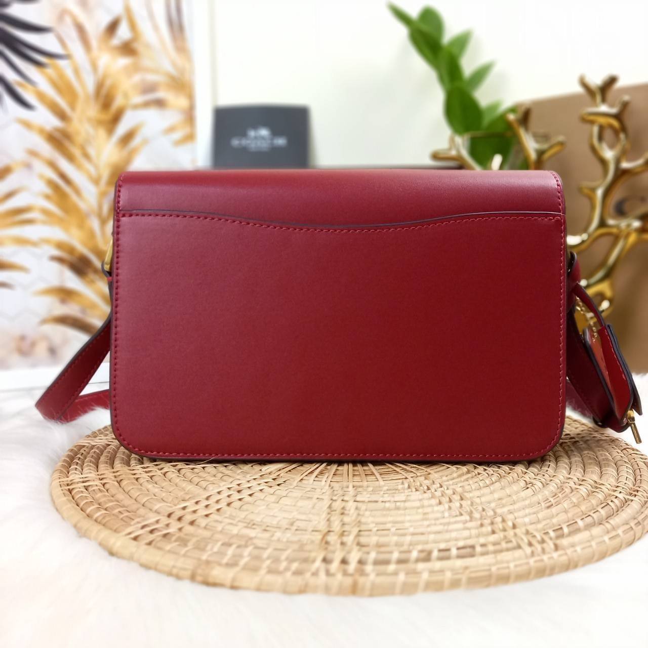 สวยละมุนตาละมุนใจม๊ากก!!🌺🌈 //>>COACH STUDIO GLOVETANNED LEATHER SHOULDER BAG (C6641)🌺ห้ามพลาดเด็ดขาด!! สวยละมุน เรียบหรู ดูแพงสุดๆ!! //กระเป๋าถือ กระเป๋าสะพาย ดีไซน์เนี้ยบ! เฉียบมาก!// วัสดุหนังแท้ หนังเรียบเต็มใบ อยู่ทรง สวย