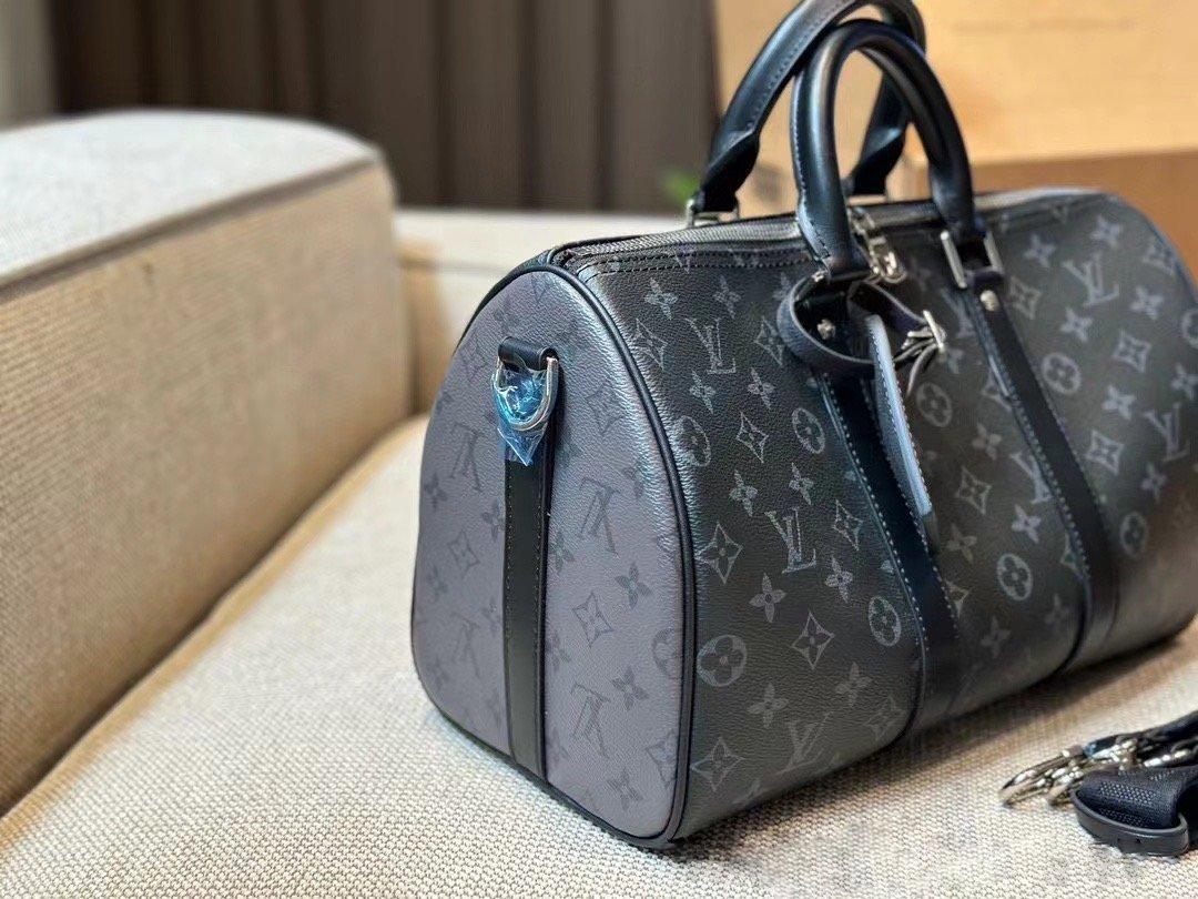 LV Keepall Bandouliere / LV Travel Bag พร้อมส่ง กระเป๋าเดินทางสุดคลาสสิค เรียบหรูมีระดับในวัสดุ Monogram Eclipse แคนวาส