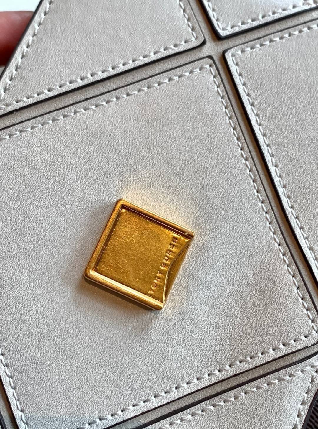 TORY BURCH ELEANOR SMALL SHOULDER BAG / Tory Burch Eleanor quilted shoulder bag น้องเล็ก หรู ดูแพง ลุคไหนๆ ใบนี้เอาอยู่เลยค่าา! Best seller ใครยังไม่มีติดตัว รอบนี้จัดเลยค่าา