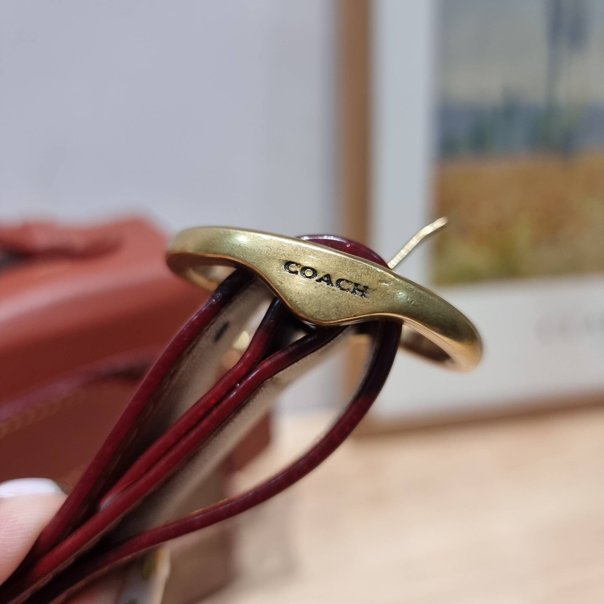 COACH CH798 TABBY BOX BAG IN SIGNATURE CANVAS ดีไซน์ใหม่ปี 2023 กับกระเป๋าสะพายมัลติฟังก์ชั่น ครบครัน ใช้งานได้หลากหลาย สวยคมชัด คลาสสิคใช้ได้ทุกลุค