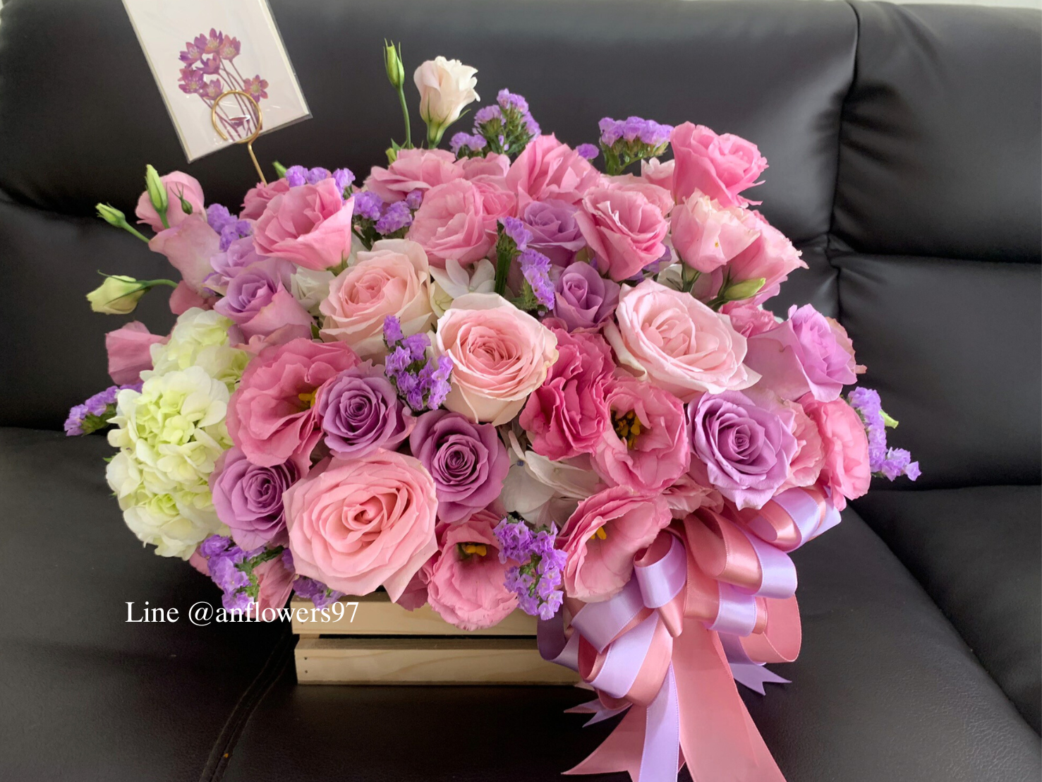 กระเช้าดอกไม้สด กระเช้าดอกไม้ Flower basket ตระกร้าดอกไม้