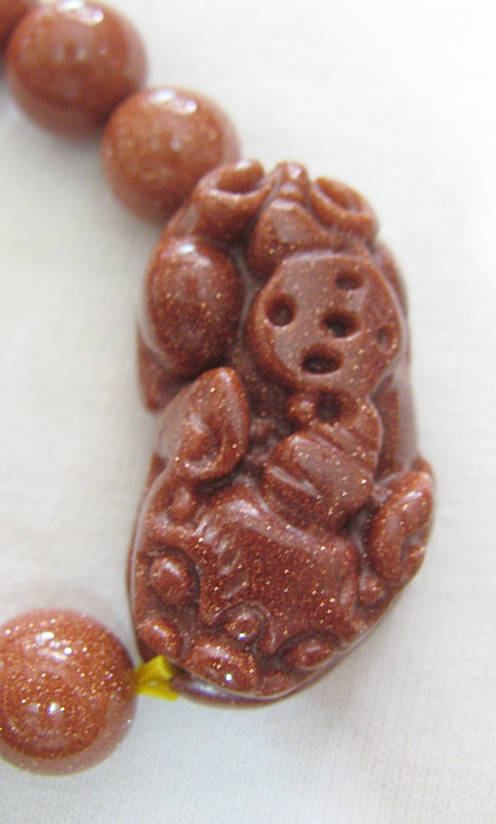 สร้อยข้อมือปี่เซี้ยะเดี่ยวหินทรายทอง ช่วยปกป้องคุ้มครอง เสริมโชคลาภ แก้ชงปีมะโรง ปี2561 พร้อมใบคาถาค่ะ