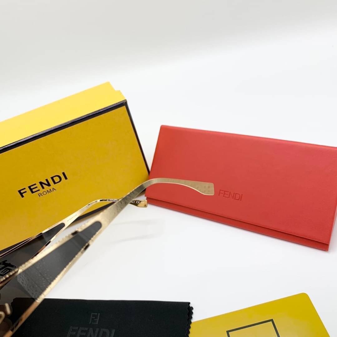 FENDI SUNGLASSES แว่นตาเฟนดิ เกรดออริจินอล 1:1 งานสวยสุด คุณภาพดี Hi-quality กันแดดเต็มประสิทธิภาพ UV400 ภาพถ่ายจากสินค้าจริง