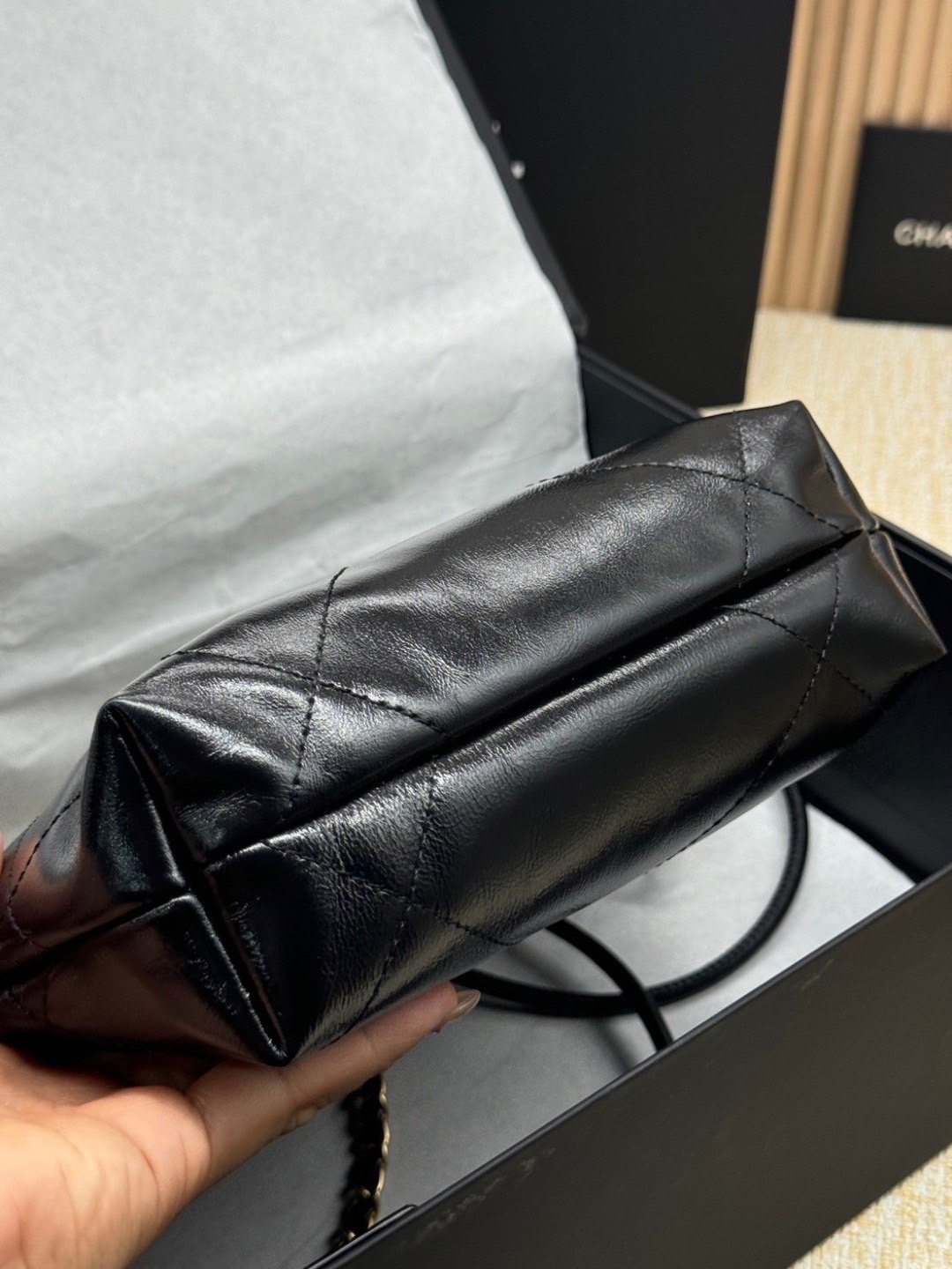 พร้อมส่ง 11 สี ORI หนังแท้ | CHANEL 22 Mini Handbag กระเป๋าสะพายสุดหรู รุ่นยอดนิยม 🤍 เกรดออริจินอล หนังแท้ ภาพถ่ายจากงานขายจริง ใช้งานต่างประเทศได้